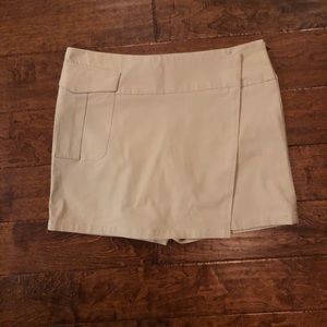 Dockers khaki skort size 10